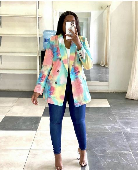 Blazer With Hoodie, Dress And Sneakers Outfit, Conservative Outfits, Blazer Outfits Casual, Fashionable Work Outfit, Cute Modest Outfits, Corporate Attire, Women Blouses Fashion, Stylish Work Attire