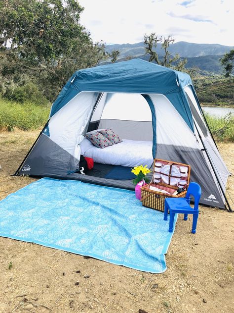 Camping Tent Aesthetic, Tent Camping Astethic, Cozy Camping Tent, How To Tent Camp Comfortably, Camping With Friends Aesthetic Tent, Camping Girl, Cozy Camping, Comfortable Camping, Hammock Tent