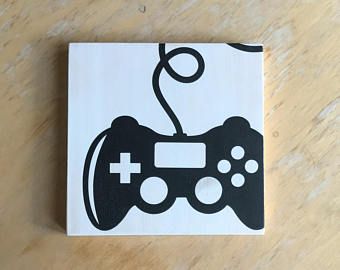 Gamer decor | Etsy Diy Gamer Decor, Gamer Painting, Video Game Themed Bedroom, Gamer Ideas, Gaming Themed Bedroom, Gaming Painting, Mini Tela, Game Room Signs, Gamer Decor