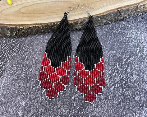 jewelrybylarisa - Etsy Purple Beaded Earrings, Native Earrings, Lilac Earrings, Beaded Earrings Native, Purple Beaded, Red Earrings, Earrings Drop, Earrings Long, Bead Patterns