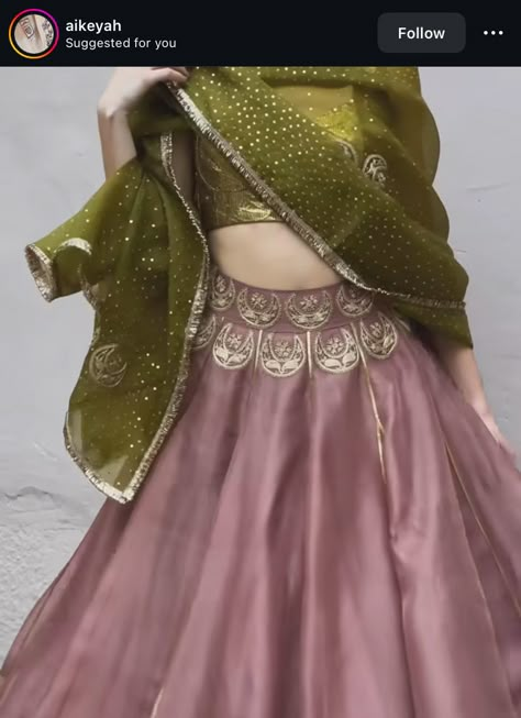 Lehenga Designs Simple, Girls Dresses Sewing, Latest Bridal Dresses, Traditional Indian Dress, Elegant Blouse Designs, Traditional Indian Outfits, Designer Saree Blouse Patterns, Stylish Blouse Design, Embroidered Blouse Designs