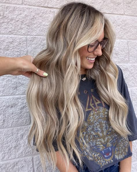 Blonde Light Brown Hair, Hair Pic, Blonde High, Fall Blonde Hair, Summer Blonde Hair, Summer Blonde, Bronde Hair, Brown Hair Inspo, Hair Blond