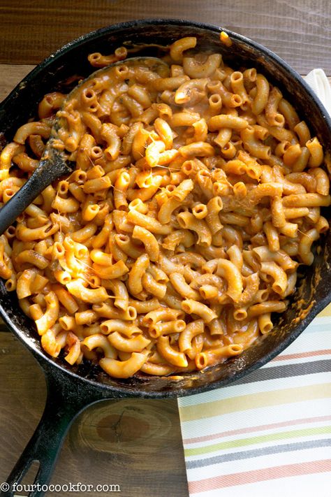 Spanish Macaroni, Elbow Macaroni Recipes, Mexican Macaroni, Fideo Recipe, Chedder Cheese, Burrito Casserole, Cheesy Macaroni, Mexican Meals, Macaroni Recipes