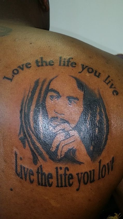 Small Bob Marley Tattoo, Bob Marley Tattoo For Women, Bob Marley Inspired Tattoo, Rastafarian Tattoo, Jamaican Flag Tattoo Ideas, One Love Tattoo Bob Marley, Loc Tattoos, Jamaican Tattoo Ideas For Men, Bob Marley Tattoo Design