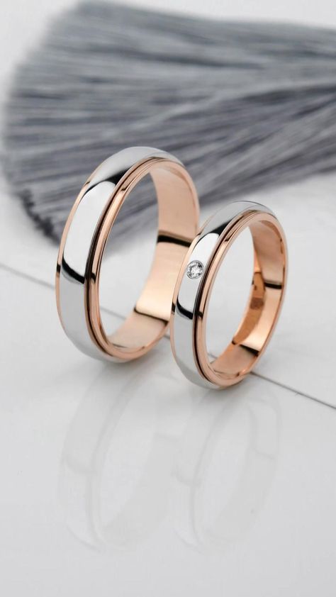 Wedding Bands Matching, His And Hers Wedding Bands, Black Cat Face, Wedding Rings Sets His And Hers, Matching Couple Rings, Couple Ring Design, Wedding Rings Set, Couples Wedding Bands, Engagement Rings Couple