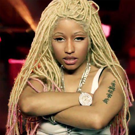 Nicki Minaj   With Faux Locs Blonde Faux Locs, Blonde Locs, Faux Dreads, Blonde Dreads, Shock And Awe, Protective Hairstyle, Erykah Badu, Hair Laid, All I Ever Wanted