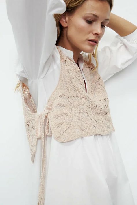 Edge Crochet, Macrame Dress, Knitwear Fashion, Crochet Shirt, Crochet Vest, Poplin Dress, Modest Fashion Outfits, Knit Fashion, Boho Chic Fashion