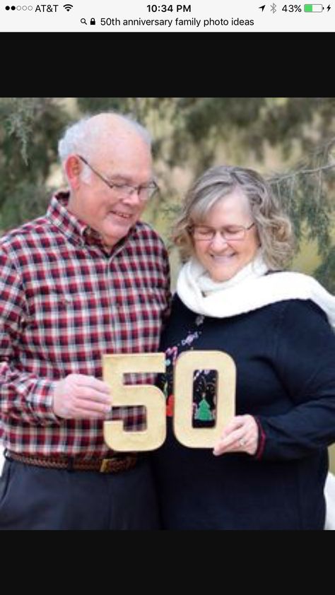 50th Wedding Anniversary Photoshoot, 50th Anniversary Picture Ideas, 50th Anniversary Photos, Anniversary Poses, 60 Anniversary, Wedding Anniversary Pictures, Anniversary Pics, 50th Year Wedding Anniversary, 50th Wedding Anniversary Decorations