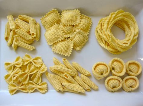 Crochet Pasta, Pasta Party, Food Patterns, Crochet Food, Crochet Clothes For Women, Fiber Rich, Rigatoni, Play Food, Ravioli