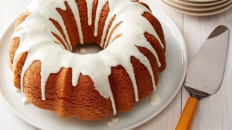 Bundt Cake Recipes, Pumpkin Bundt, Betty Crocker Cake, Pumpkin Bundt Cake, Cream Cheese Glaze, Bundt Cakes Recipes, Delicious Pumpkin, Yellow Cake Mixes, Cake With Cream Cheese