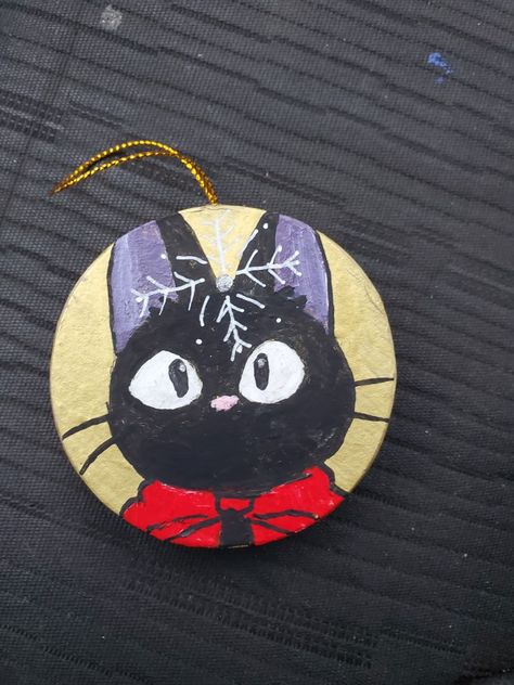 Studio Ghibli Ornaments, Studio Ghibli Diy, Studio Ghilbi, Easy Christmas Gifts, Kiki's Delivery Service, Easy Christmas, Diy Easy, Paint Pens, Ornaments Diy