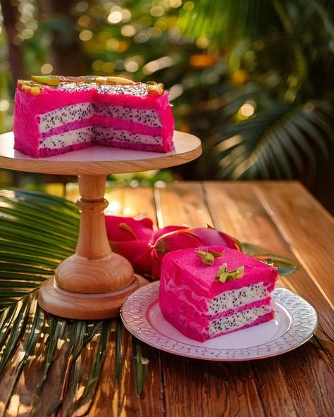 🐉 Dragon Fruit Cake Recipe: A Tropical Delight 🍰 Prep Time: 30 mins | Cook Time: 35 mins | Total: 1 hr 5 mins Calories: 320 kcal per serving | Servings: 12 | Difficulty: Medium Ingredients Cake: 2 cups flour, 1 ½ tsp baking powder, ½ tsp baking soda 1 cup unsalted butter (room temp), 1 ½ cups sugar 3 eggs (room temp), 1 tsp vanilla 1 cup dragon fruit puree (pink flesh, blended and strained) ½ cup coconut milk (room temp) Frosting: 1 cup unsalted butter (softened), 4 cups powdered sugar 1 t... Dragon Fruit Cake, Fruit Cake Recipe, Fruitcake Recipes, Fruit Puree, 3 Eggs, Fruit Cake, Dragon Fruit, Powdered Sugar, Unsalted Butter