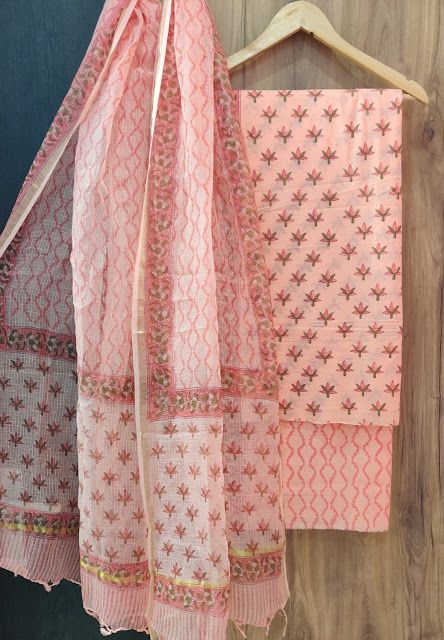 Dress Materials Indian Cotton Stitching Ideas, Dress Materials Indian Cotton Fabrics, Dress Materials Indian Cotton, Cotton Suit Material, Suit Material For Women, Cotton Printed Suits, Cotton Kurties, Salwar Suit Neck Designs, Pure Cotton Dress Materials