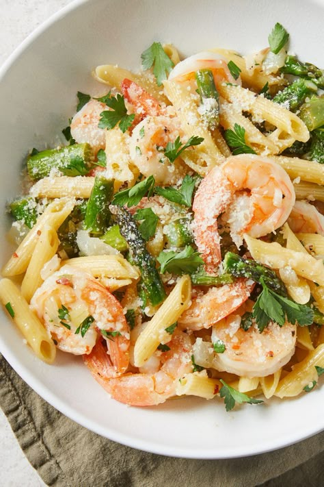 Shrimp Asparagus Pasta Recipes, Shrimp Asparagus Pasta, Asparagus Pasta Recipes, Shrimp Pasta Dishes, Pasta With Shrimp, Penne Pasta Recipes, Seafood Dish Recipes, Food Seafood, Fish Dinner Recipes