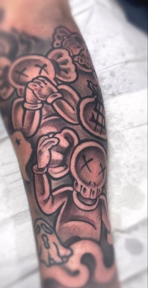 Hood Cartoon Tattoos, Kaws Sleeve Tattoo, Kaws Tattoo Design, Kaws Tattoo Sleeve, African Sleeve Tattoo, Kaws Tattoo, Swag Tattoo, Basketball Tattoos, Lakers Wallpaper