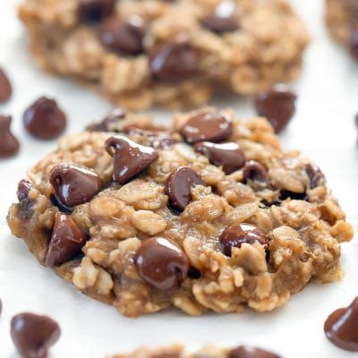 4 Ingredient Flourless Healthy Oatmeal Cookies - Kirbie's Cravings Protein Breakfast Cookies, Oatmeal Cookies Recipes Easy, Cookies Eggless, 4 Ingredient Cookies, Cookies Sans Gluten, Oatmeal Cookies Easy, Banana Chocolate Chip Cookies, Biscuits Diététiques, Healthy Oatmeal Cookies