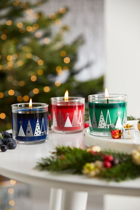 Hampers Ideas, Candle Making Recipes, Candle Gifts, Christmas Shoot, Diy Soy Candles, Holiday Candles, Candle Styling, Weird And Wonderful, Christmas Collection