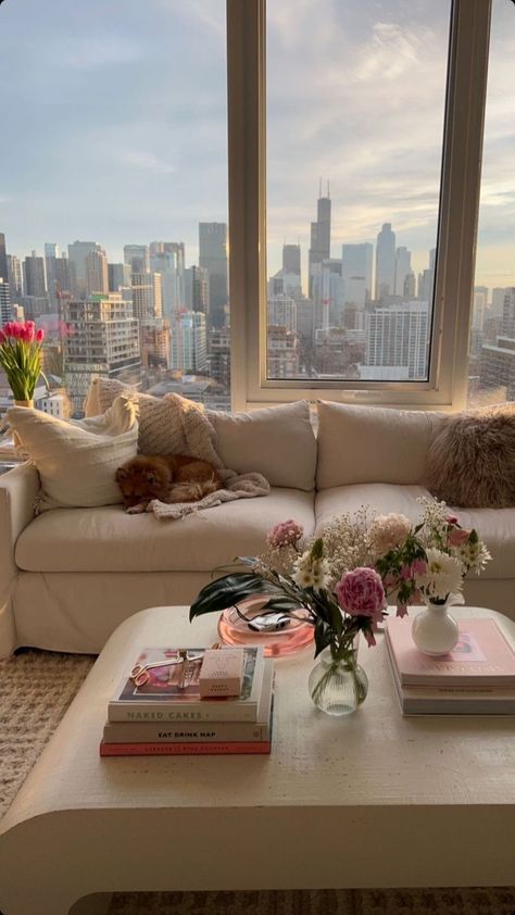 Appartment In London, Cozy Apartment New York, Tv Show Apartments, Aesthetic College Apartment Living Room, Apartment Living Aesthetic, New York Apartment Aesthetic Kitchen, Girly Coffee Table, Cozy Feminine Apartment, Sf Apartment Aesthetic