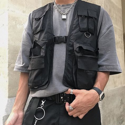 iCe Utility Vest Outfit Streetwear, Utility Vest Outfit Men, Vest Outfits Men Streetwear, Boys Vest Outfit, Rave Outfit Men, Utility Outfit, Utility Vest Outfit, Men Vest Outfits, Streetwear Outfit Men