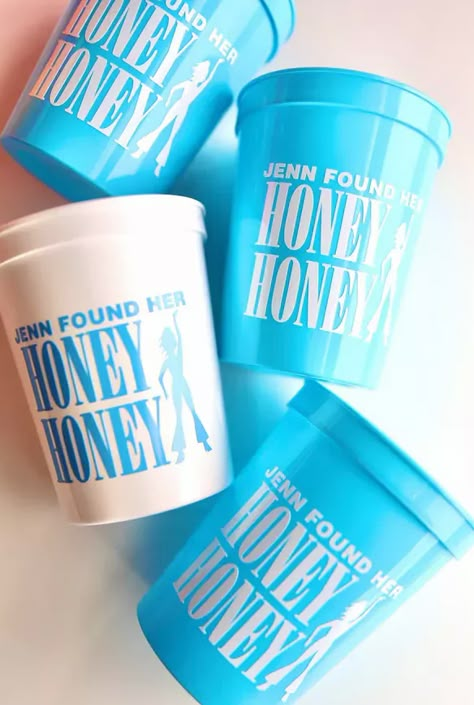 Custom Cups Ideas, Lizzie Mcguire Bachelorette Party, Mamma Mia Graphic, Mamma Mia Drinks, Honey Honey Mamma Mia, Mama Mia Themed Bachelorette Party, Mama Mia Bachelorette Party, Disco Cups, She Found Her Honey