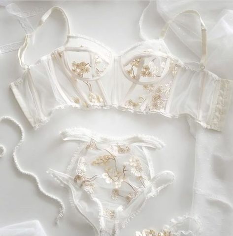 Edgy Bridal, Lingerie Inspiration, Hot Lingerie, Trendy Swimwear, Cute Lingerie, Lingerie Outfits, White Lingerie, Wedding Lingerie, Pretty Lingerie