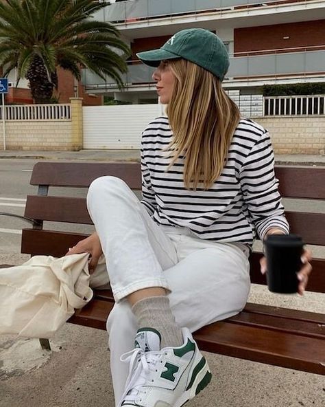 60+ Best New Balance 550 Outfits For Women [2023]: How To Style The It Sneakers White And Green New Balance Outfit, 574 New Balance Women Outfit, New Balance Outfits, 550 Outfit, 530 Outfit, Best New Balance, Nb Sneakers, Balance Outfit, White Top Jeans