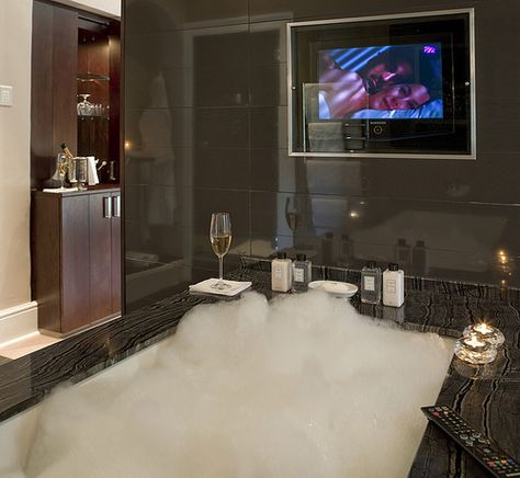 tony montana Aesthetic Interior Design, Tv In Bathroom, Studio Interior Design, Studio Interior, Dream Bathrooms, House Goals, Best Interior Design, Home N Decor, House Inspo