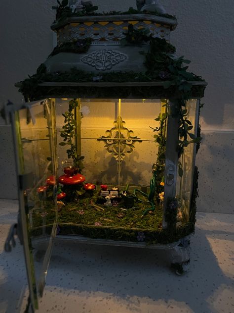 Lantern Fairy House, Dark Fairy Garden, Lantern Terrarium, Fairy Lantern, Bell Jars, Occult Decor, Sister Crafts, Fairy Room, Terrarium Ideas