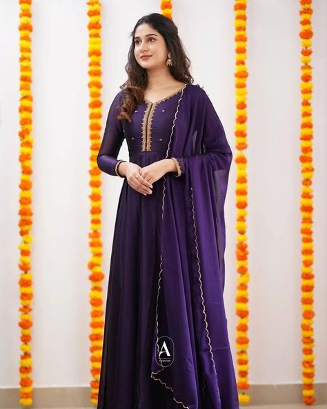 PURPLE PEARL SUIT💜 Step into the world of style with our mesmerizing Chiffon suit set! 🌟✨ The intricate Embroidery and Pearl details on luxurious chiffon fabric create a captivating look that's both elegant and trendy. Embrace the beauty and make a statement wherever you go. 💃✨ DETAILS Material:- Chiffon Silk Complete Linning Length 50"+ Inch Sleeves length 21 inches Flare 3 mrts Size M-38 L-40 XL-42 XXL-44 Weight - Price : 1080/- Free shipping HAPPY SHOPPING 🛍️😍 YOU DESIRE ❤️ WE... Pearl Suit, Anarkali Gown With Dupatta, Chiffon Suit, Gown With Dupatta, Anarkali Kurti, Designer Anarkali, Pearl Details, Anarkali Gown, Printed Kurti