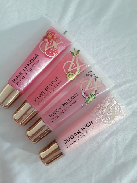 Victoria Secret Lip Gloss Set, Victoria Secret Lip Gloss, Aesthetic Lip Gloss, Artsy Makeup, Cute Nail Polish, Best Lip Gloss, Victoria Secret Fragrances, Flavored Lip Gloss, Magical Makeup