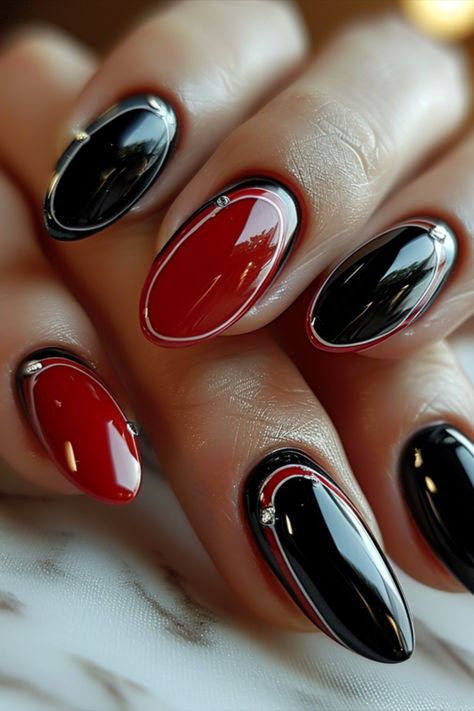 Black and Red Nails Red And Black Nail Design, Billie Nails, Black And Red Nails, Red Black Nails, Trending Nail Designs, Sophisticated Nails, Nail Art Trends, Cream Nails, Red Nail Designs