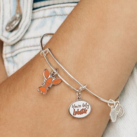 Tv Show Jewelry, Alice Clothes, Charm Bangles, Free Tote, Friend Bracelets, Alex And Ani Bracelets, Bangles Bracelets, Friends Tv Show, Friends Tv