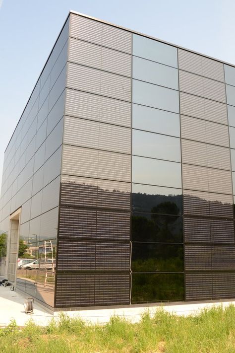 What is BIPV? — Architectural Solar Association Solar Panel Facade Architecture, Solar Panels Facade, Solar Facade Architecture, Solar Panels Architecture, Solar Panel Design, Solar Architecture, Data Center Design, Constructivism Architecture, Urban Icon