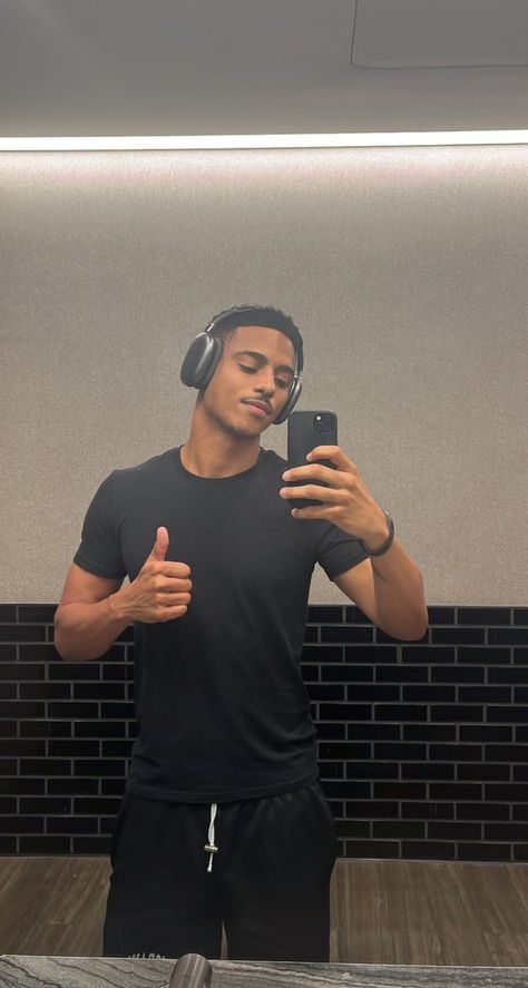 Keith Powers, Hottest Guy Ever, Attractive Guys, Celebrity Crush, Black Men, A Man, Actresses, Instagram Photos, Celebrities