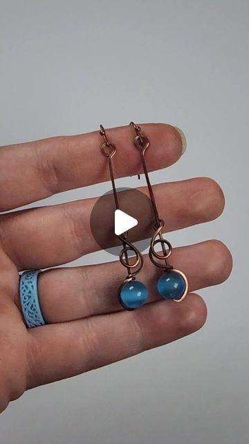 Twisted Jewelry, Rock Creations, Wire Earrings Handmade, Twist Jewelry, Earrings Diy Handmade, Earrings Square, Square Beads, Easy Handmade, Earrings Diy