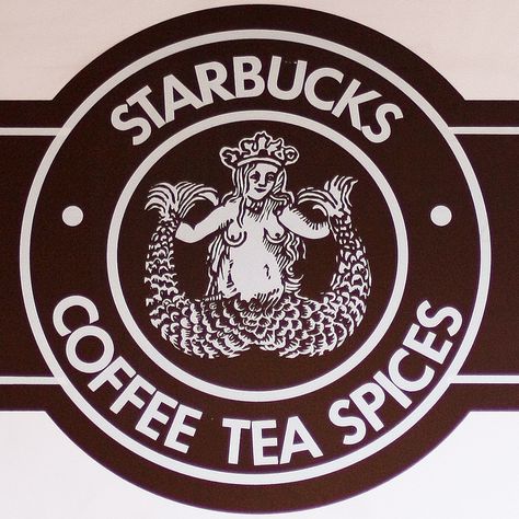 starbucks original logo | Starbucks original logo Old Starbucks, Café Starbucks, Starbucks Siren, Big Coffee, Starbucks Logo, Famous Logos, Spice Tea, Coffee Logo, Roasted Coffee Beans