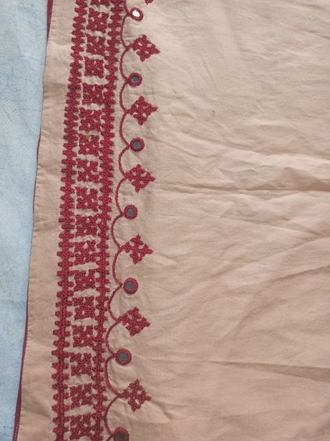 Gujrati Stitch Designs, Gujrati Embroidery, Kutch Work Saree, Yoke Embroidery, Sindhi Embroidery, Kutchi Work, Kasuti Embroidery, Kutch Embroidery, Kutch Work Designs