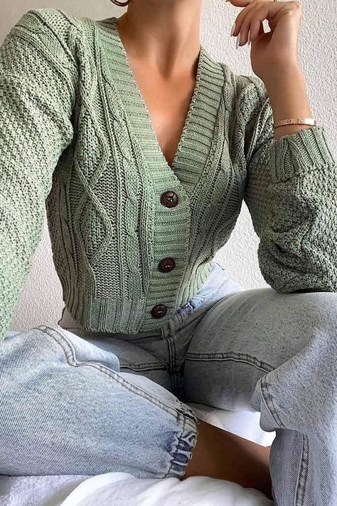 Cute Cardigan Outfits, Cottagecore Outfits, Long Sleeve Knitted Cardigan, Cute Cardigans, Early Spring Outfits, Cardigan Outfits, Outfits 2022, Current Fashion Trends, Cable Knit Cardigan