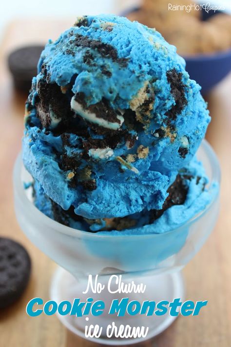 No Churn Cookie Monster Ice Cream - This is perfect for a kids birthday party and it's super easy to make. Full of chocolate chip cookies and Oreos so it's a very kid friendly recipe. Cookie Monster Ice Cream, Monster Ice Cream, No Churn Ice Cream, Ice Cream Popsicles, Blue Ice, Ice Cream Flavors, Homemade Ice, Homemade Ice Cream, Cream Recipes