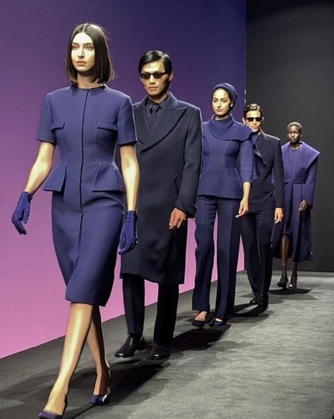 Riyadh Air, the new Saudi Arabian airline, showcased its elegant cabin crew uniforms at Paris Haute Couture Week. The uniforms, designed by acclaimed Saudi designer Mohammed Ashi, highlight the airline's commitment to blending modern luxury with cultural heritage. #SaudiArabia #RiyadhAir Hotel Uniform Design, Grad Props, Flight Attendant Uniform Fashion, Arabia Airlines, Elegant Cabin, Cabin Crew Uniform, Saudi Fashion, Hostess Uniform, Indigo Airlines