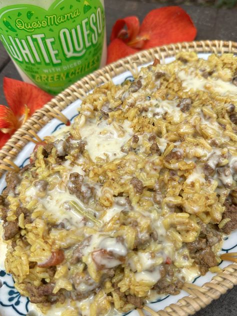 Queso Taco Rice, Cheesy Taco Rice Casserole, Steak And Queso Rice, Queso Meals, Ground Hamburger Casserole Recipes, Taco Rice Casserole Bake, Taco Rice With Queso, Taco Rice Bake, Queso Rice