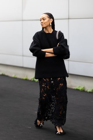 Sleek Tailoring and a Solange Knowles Appearance: Everything to Know About Jil Sander's New Show Solange Style, Solange Knowles Style, Fashion Trend Forecast, Milan Fashion Week Street Style, Solange Knowles, Street Style Trends, Spring Street Style, Style Trends, Looks Chic