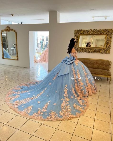 Baby Blue Quinceanera Dresses, Blue Quince Dress, Light Blue Quinceanera Dresses, Baby Blue Quinceanera, Light Blue Quince, Quinceanera Dresses Gold, Quinceanera Themes Dresses, Dresses Art, Sweet Sixteen Dresses