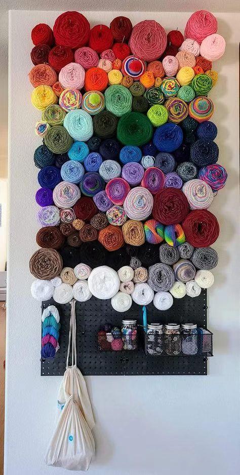 Pegboard Yarn Storage, Yarn Pegboard, Yarn Storage Ideas Small Spaces, Diy Yarn Storage Ideas, Diy Yarn Storage, Yarn Storage Ideas, Storage Ideas Bedroom, Yarn Storage Solutions, Organize Crafts