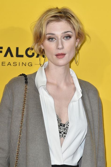 Elizabeth Debicki, Grace Jones, Girl Crushes, Beautiful Hijab, Short Bob Hairstyles, Pixie Hairstyles, Hair Today, New Hair, Cute Hairstyles