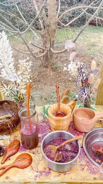 Waldorf Outdoor Play, Reggio Emilia Outside Outdoor Play, Mud Kitchen Activities, Regio Emilia Outdoor Environment, Loose Parts Outside Natural Play, Waldorf Backyard Natural Play, Nature Play Ideas, Potion Play, Potion Party