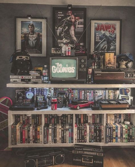 Gaming Shelves, Home Aesthetic Dark, 80’s Room, Movie Shelf, 90s House, 80s Interior Design, Horror Room, Frozen Room, Rock Room