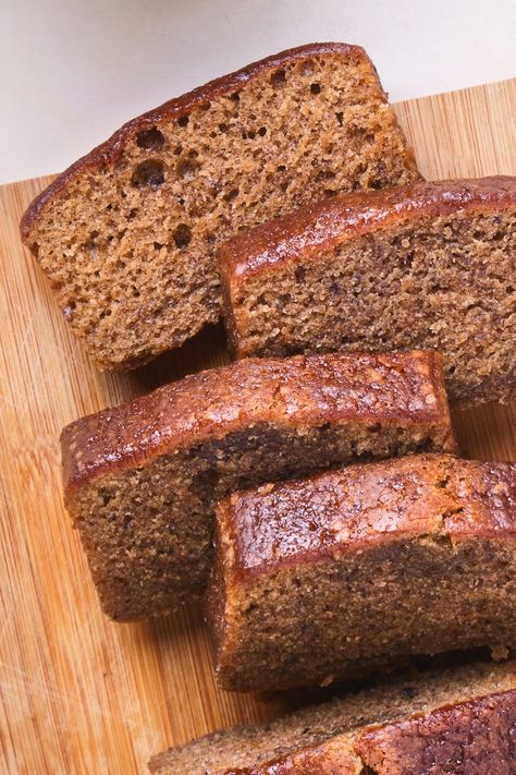 High Protein Banana Bread, Moist Bread, Protein Banana Bread, Protein Bread, Macro Friendly Recipes, Protein Desserts, Protein Bites, Overripe Bananas, Banana Recipes