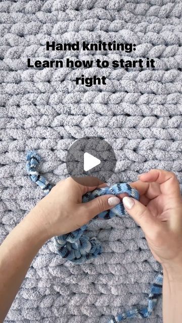 Size 7 Jumbo Yarn Projects, How To Arm Knit A Chunky Blanket, Chunky Blanket Tutorial Video, Chunky Yarn Finger Knit Projects, Loop Yarn Blanket Tutorial, How To Start A Chunky Knit Blanket, Hand Knitting Blanket Tutorials, Projects With Chunky Yarn, Finger Knitting Projects For Beginners