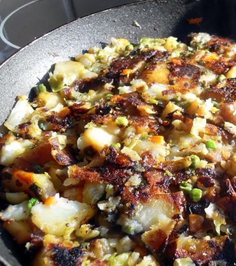 We always cook way too many vegetables so we can have lots of bubble and squeak on Boxing Day. #MyHappyChristmas @White Stuff UK Bubble And Squeak Recipe, British Cooking, Bubble And Squeak, British Dishes, Uk Recipes, The English Kitchen, Scottish Recipes, English Kitchen, English Kitchens